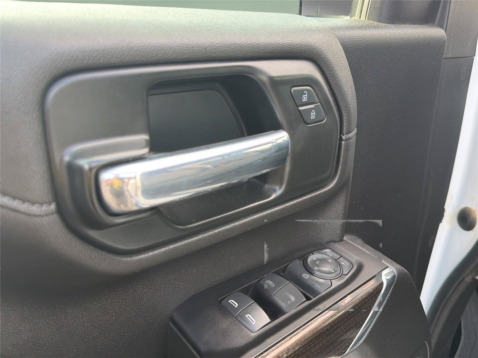 Used 2022 Chevrolet Silverado 2500 LT AWD/4WD image 22