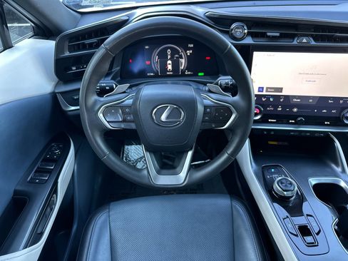 Used 2023 Lexus RZ 450e Premium image 15