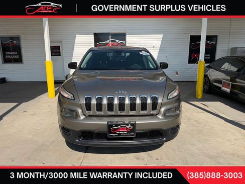 Used 2017 Jeep Cherokee Sport w/ Trailer Tow Group AWD/4WD image 3