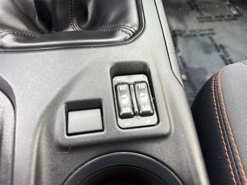 Used 2023 Subaru Crosstrek 2.0i Premium image 30