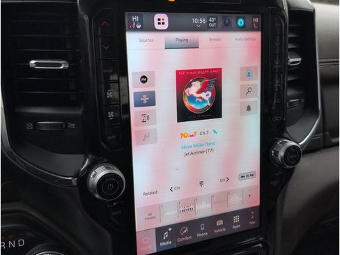 Used 2025 RAM 1500 Laramie w/ Off Road Group image 14