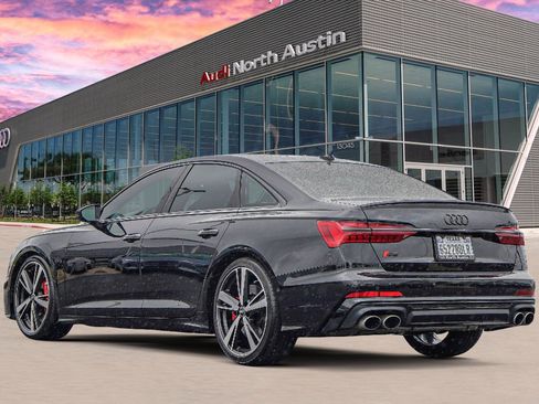 Certified 2022 Audi S6 Premium Plus image 5