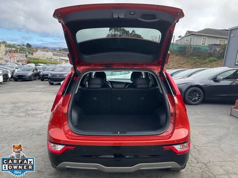 Used 2023 Kia Niro Wind FWD image 9