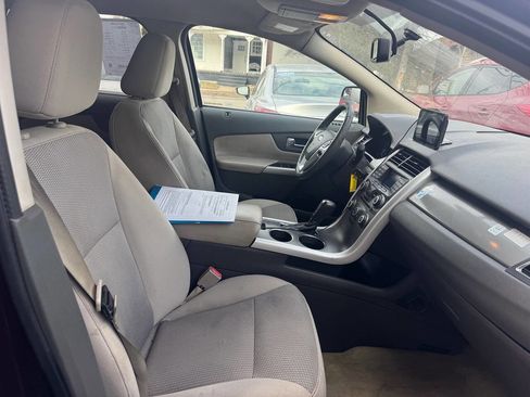 Used 2011 Ford Edge SEL image 24