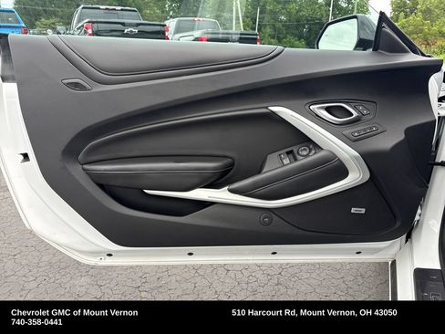 Used 2018 Chevrolet Camaro SS w/ Redline Edition RWD image 14