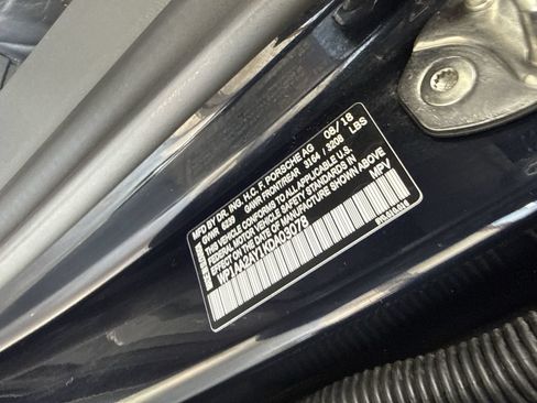 Used 2019 Porsche Cayenne AWD/4WD image 36
