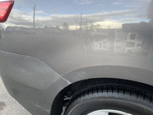 Used 2015 Toyota Sienna L image 17