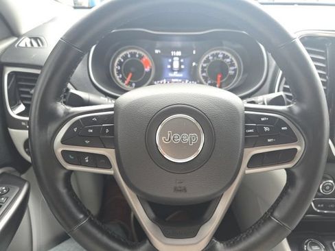 Used 2020 Jeep Cherokee Limited AWD/4WD image 19