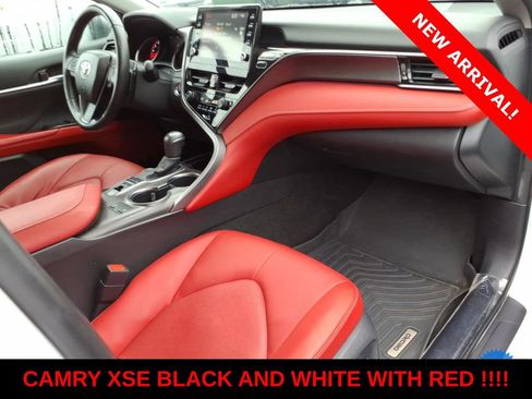 Used 2023 Toyota Camry XSE FWD image 10