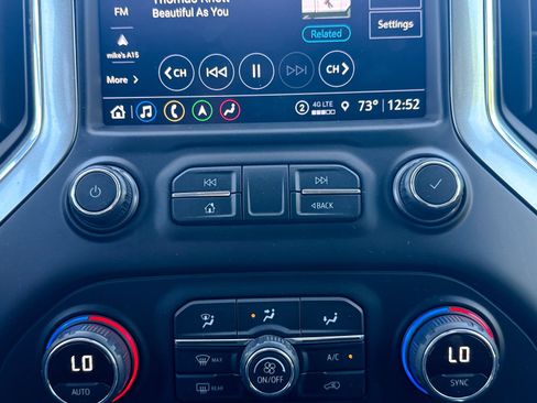 Used 2021 Chevrolet Silverado 1500 LTZ AWD/4WD image 27