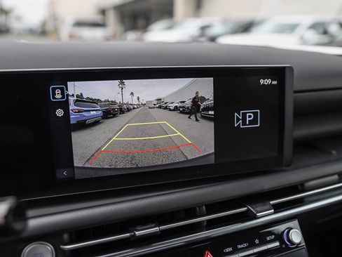 Certified 2026 Hyundai Santa Cruz SEL FWD image 23