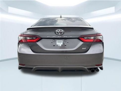 Used 2024 Toyota Camry SE w/ Convenience Package FWD image 7