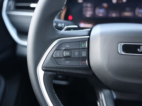 New 2025 Jeep Grand Cherokee Laredo w/ MOPAR Finishing Package image 23