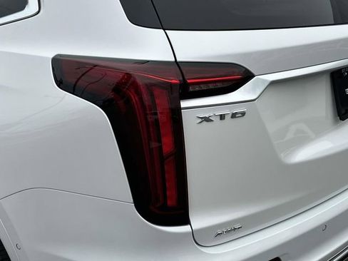 Certified 2024 Cadillac XT6 Premium Luxury w/ Technology Package AWD/4WD image 9
