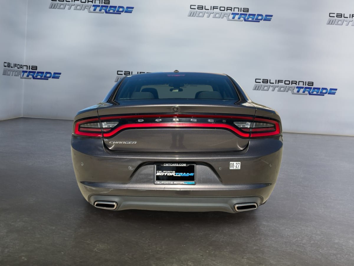 Used 2022 Dodge Charger SXT RWD image 6