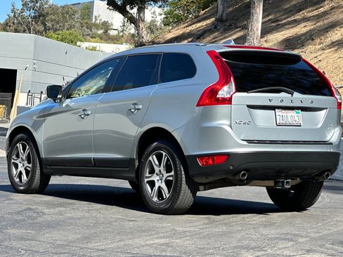 Used 2013 Volvo XC60 T6 Platinum Sport Utility 4D AWD/4WD image 6
