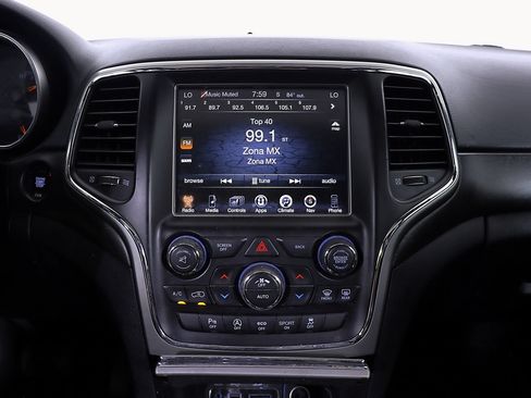 Used 2017 Jeep Grand Cherokee Altitude RWD image 18