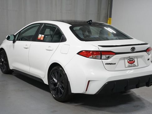 Certified 2025 Toyota Corolla SE FWD image 6