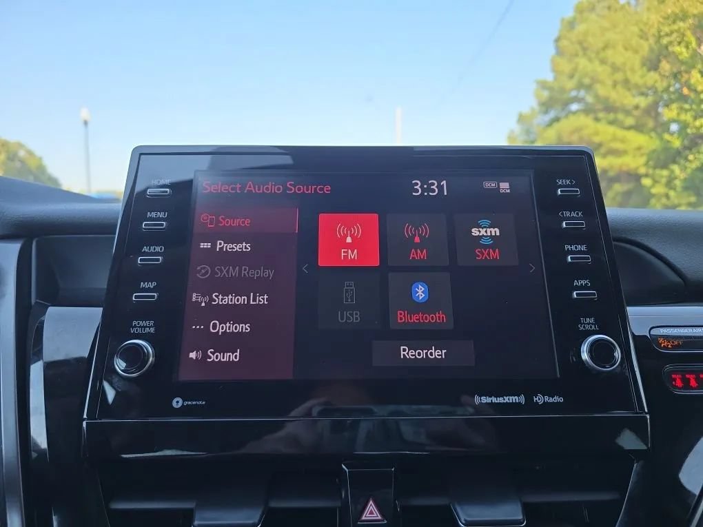 Used 2021 Toyota Camry XLE FWD image 26