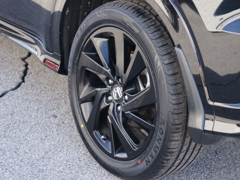 Used 2022 Honda HR-V Sport image 9