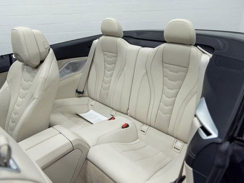 Used 2025 BMW M850i xDrive Convertible image 22