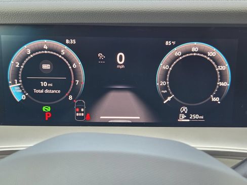 New 2026 Volkswagen Tiguan SE FWD image 13