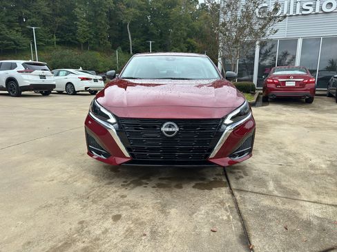 New 2025 Nissan Altima 2.5 SV image 9