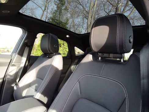 New 2024 Jaguar E-PACE R-Dynamic SE image 16