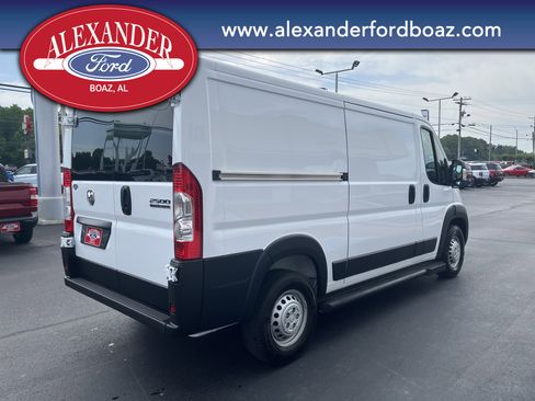 Used 2025 RAM ProMaster 2500 w/ U-Haul Equipment Group FWD image 4