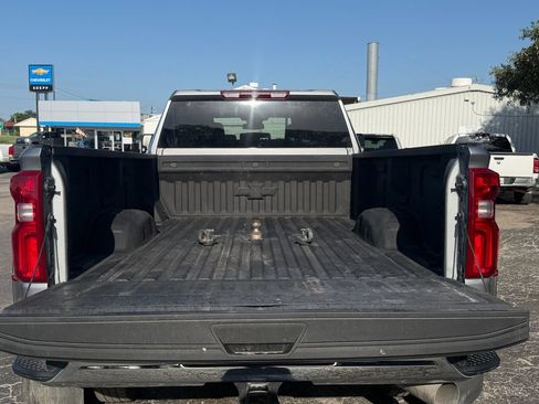 Used 2025 Chevrolet Silverado 3500 LT w/ Safety Package AWD/4WD image 19