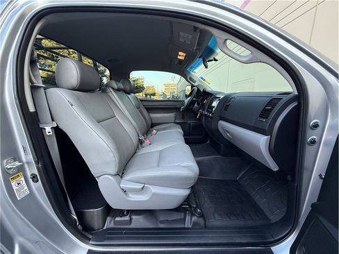Used 2010 Toyota Tundra 2WD Regular Cab Long Bed image 8