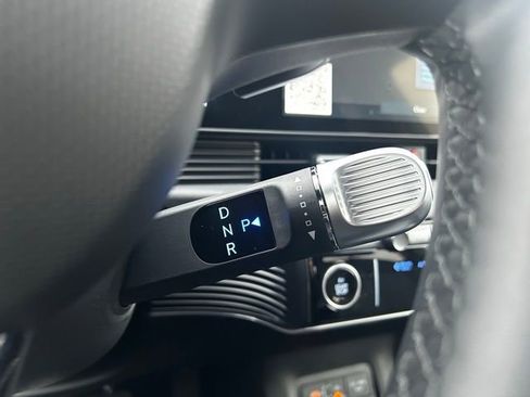 New 2025 Hyundai Ioniq 5 SE image 22