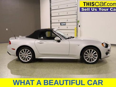 Used 2020 FIAT 124 Spider Lusso w/ Convenience Group RWD image 9