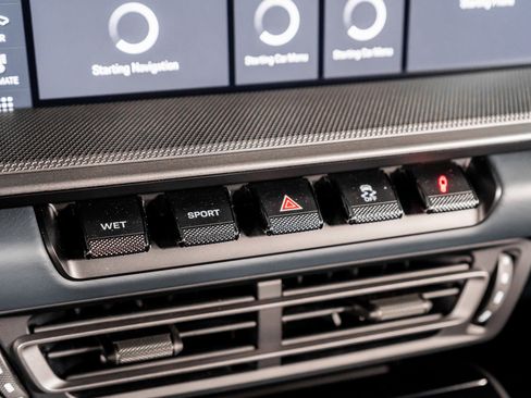 Used 2021 Porsche 911 Carrera image 46