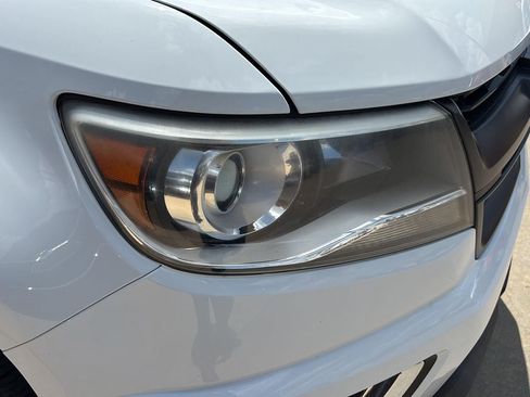 Used 2018 Chevrolet Colorado Z71 AWD/4WD image 26