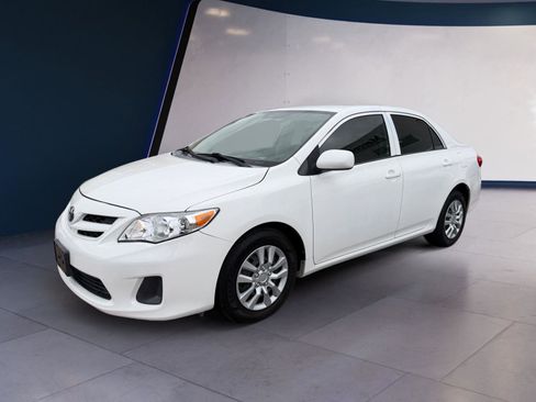 Used 2012 Toyota Corolla S image 1