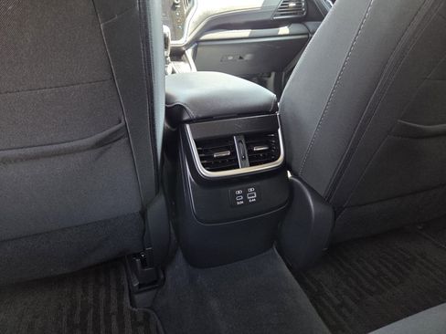 Used 2023 Subaru Outback Premium AWD/4WD image 19