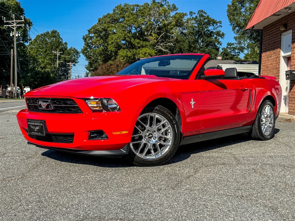Used 2012 Ford Mustang Premium RWD image 6