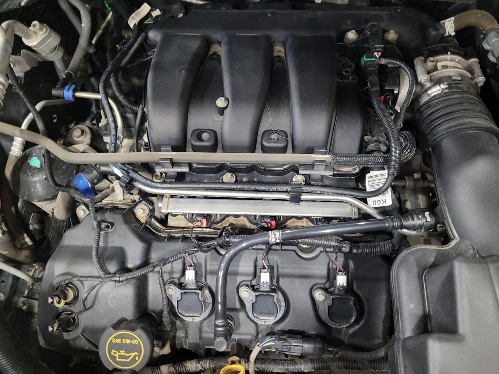 Used 2018 Ford Explorer XLT AWD/4WD image 30