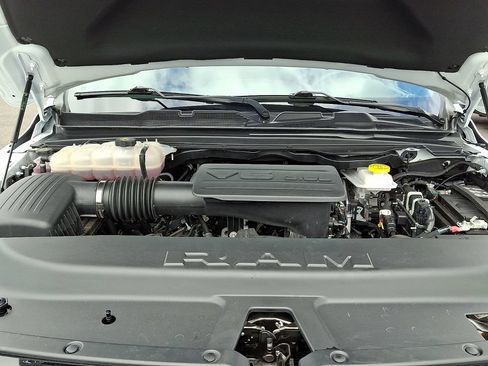 Used 2025 RAM 1500 Big Horn AWD/4WD image 29