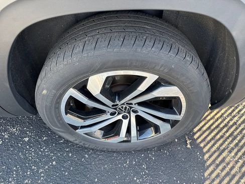 Used 2023 Volkswagen Atlas Cross Sport SEL AWD/4WD image 12