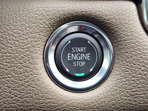 Certified 2026 GMC Canyon Denali image 22