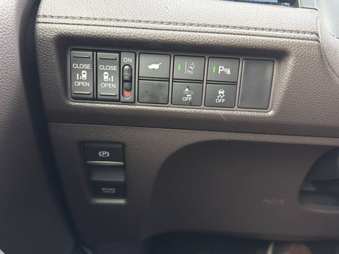 Used 2020 Honda Odyssey Elite image 28
