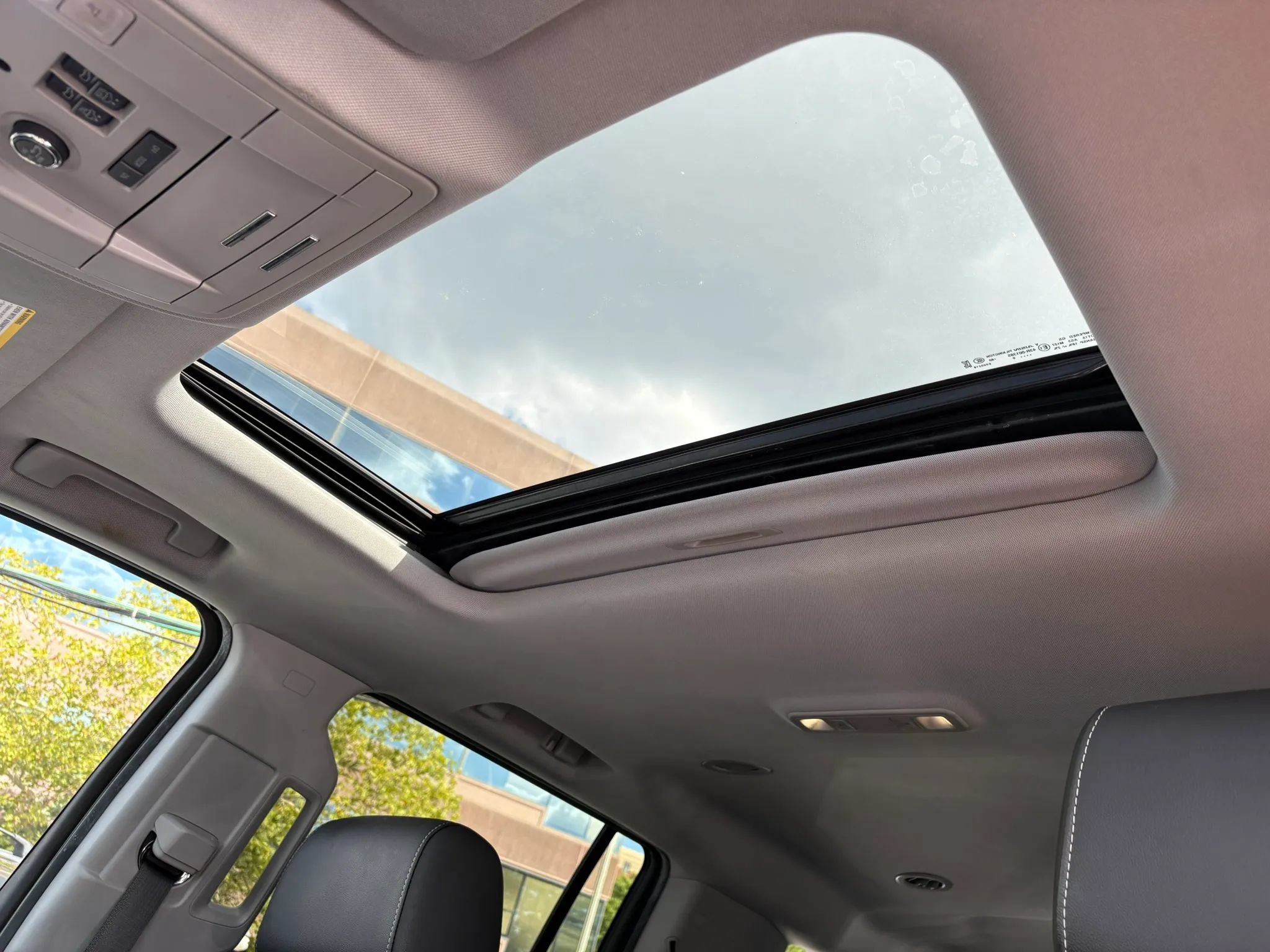 Used 2019 GMC Yukon XL SLT w/ HD Trailering Package AWD/4WD image 27