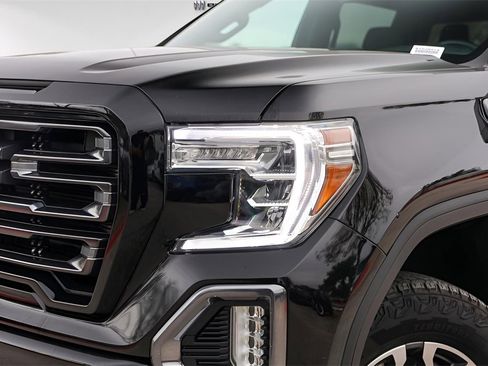 Used 2021 GMC Sierra 1500 AT4 w/ AT4 Preferred Package image 3