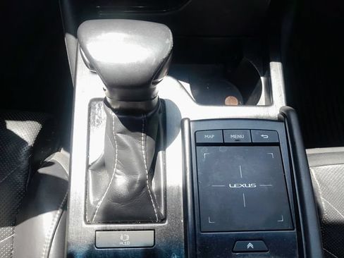 Used 2019 Lexus ES 350 Ultra Luxury w/ Accessory Package FWD image 17