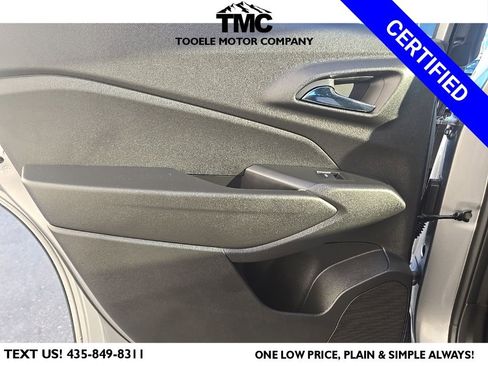 Used 2025 Chevrolet Trax LS w/ LPO, Blackout Package image 27