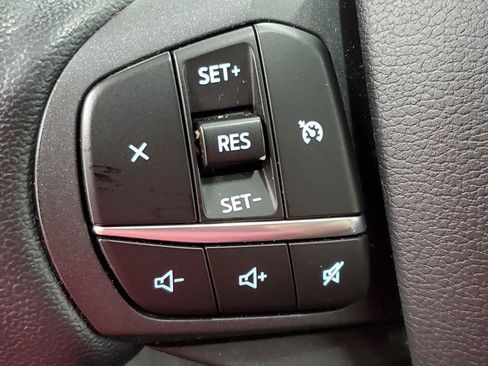 Used 2020 Ford Explorer XLT w/ Equipment Group 202A image 30