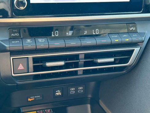 Certified 2025 Toyota Camry LE FWD image 29