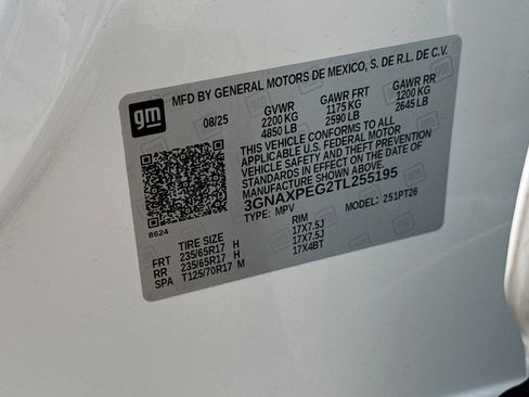 Used 2026 Chevrolet Equinox LT AWD/4WD image 25